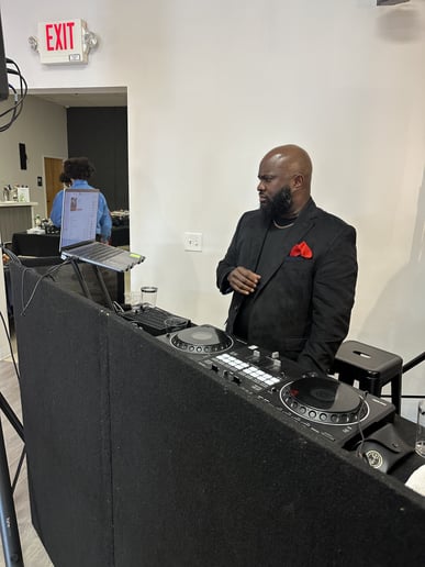 Gallery photo 2 of Crue Entertainment