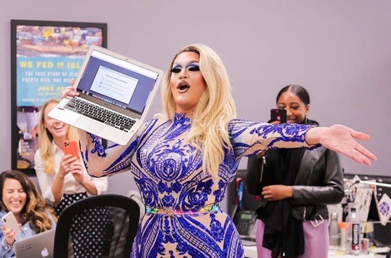 Gallery photo 2 of Crystal Edge: Drag Queen