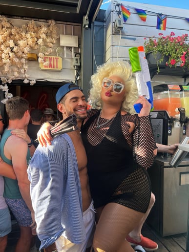 Gallery photo 14 of Crystal Edge: Drag Queen