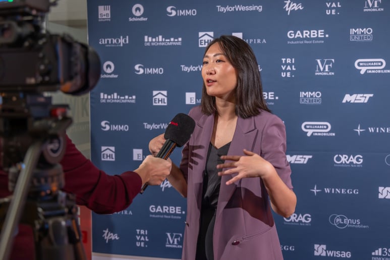 Gallery photo 2 of Sharon Gai