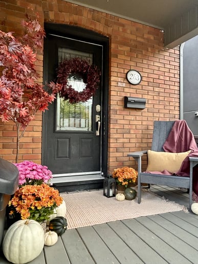 Gallery photo 2 of Curated Porch