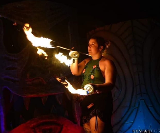 Gallery photo 4 of Curvy Flames