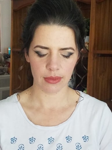 Gallery photo 2 of Cust Cosmetics
