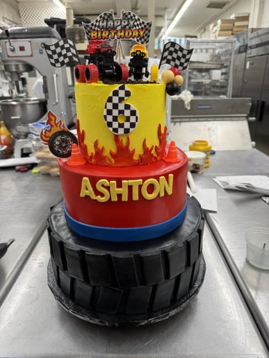 Gallery photo 1 of Custom Cake Design