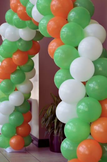 Gallery photo 1 of Custom Signage - Balloon Decorator