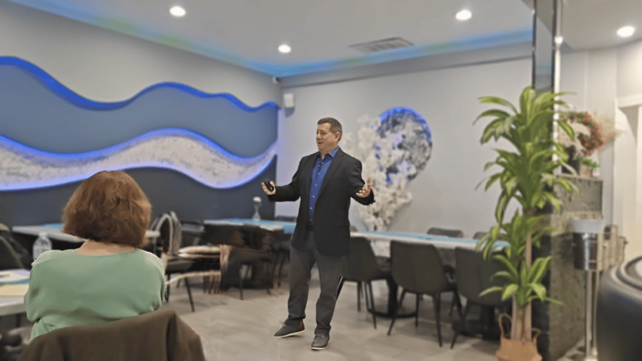 Gallery photo 7 of Customer Experience Evangelist