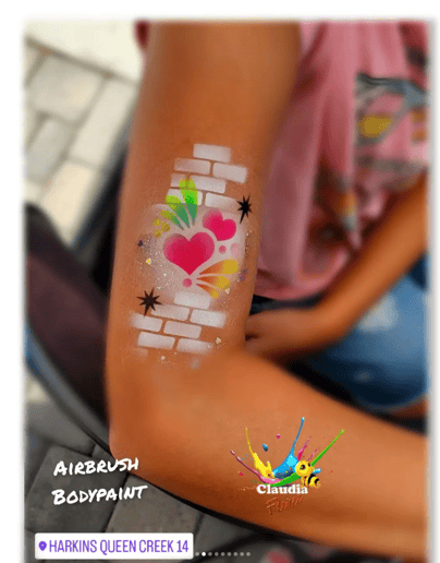 Gallery photo 5 of Cute Bee Face Painting