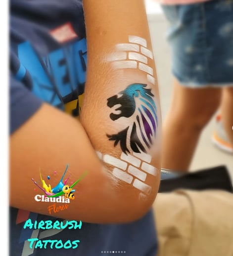 Gallery photo 7 of Cute Bee Face Painting