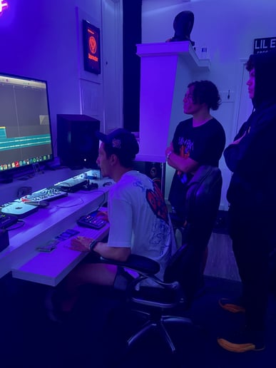 Gallery photo 1 of Cxsta