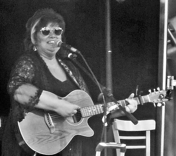 Gallery photo 1 of Cyndee GrayHarr