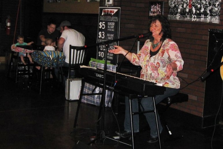 Gallery photo 2 of Cyndee GrayHarr