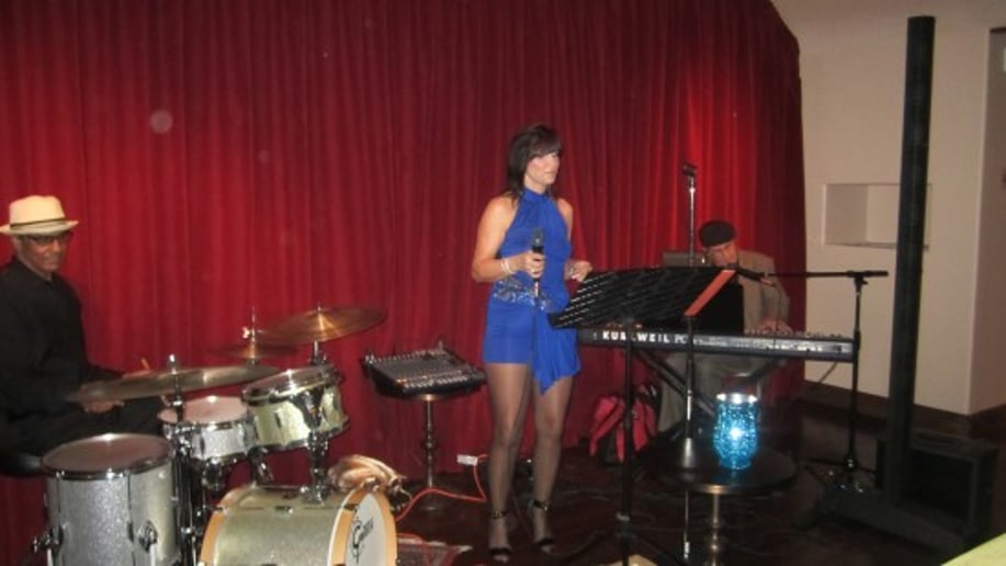 Gallery photo 5 of Cynthia Lee