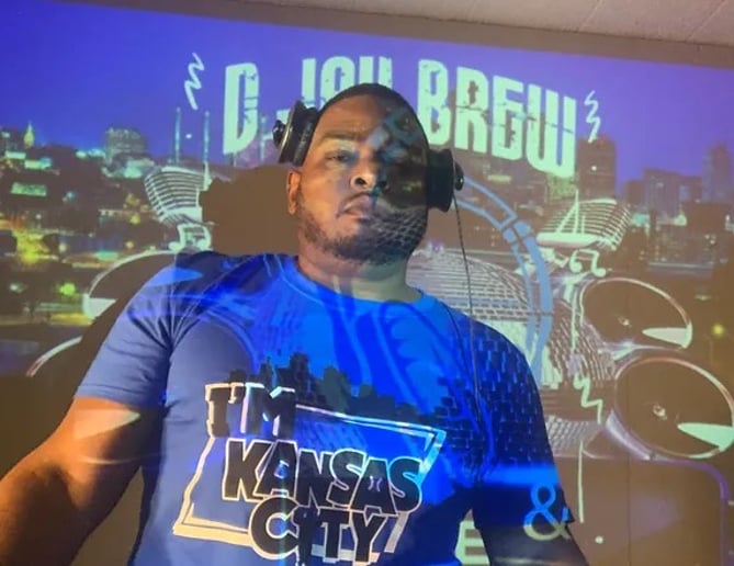Gallery photo 1 of D-Jay Brew & the Crew Entertainment