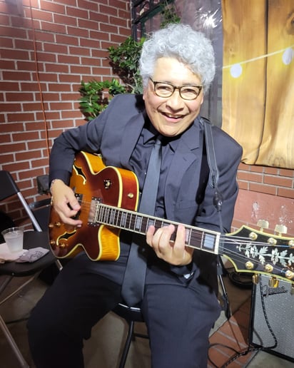 Gallery photo 20 of The Flores Jazz Group