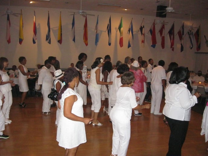 Gallery photo 3 of D J Tee Music & Lighting