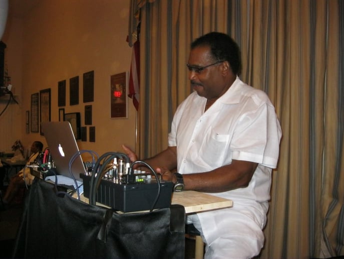 Gallery photo 5 of D J Tee Music & Lighting