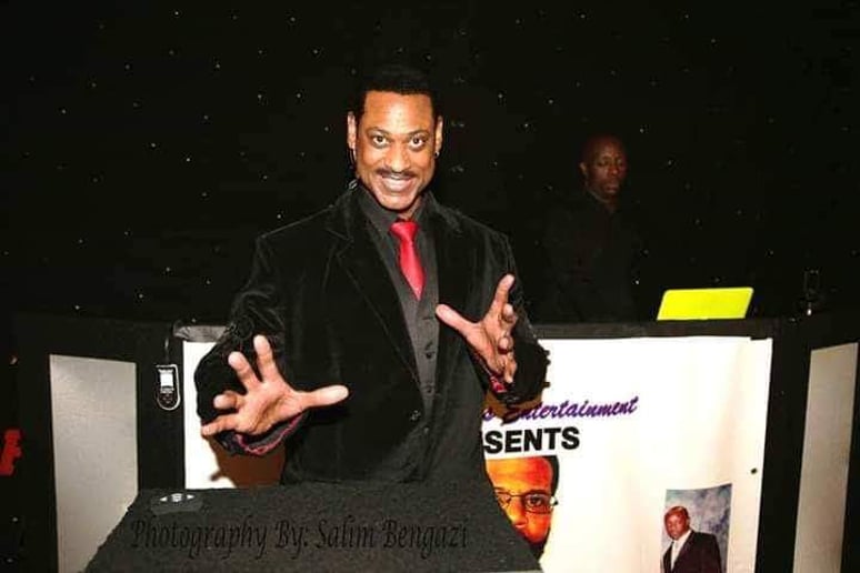 Gallery photo 6 of Mystique the Magician AAA Quality Entertainment