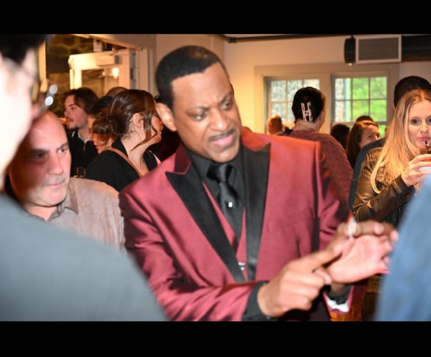 Gallery photo 4 of Mystique the Magician AAA Quality Entertainment