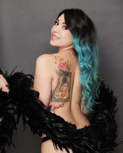 Gallery photo 1 of Dahl Suicide