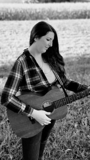 Gallery photo 2 of Daisy K. Meadows Music (Solo or Duo)