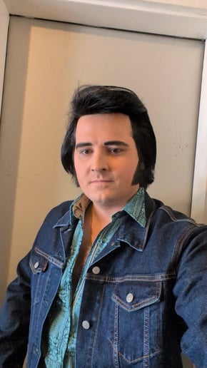 Gallery photo 6 of Dakota Pongratz "Elvis Impersonator"
