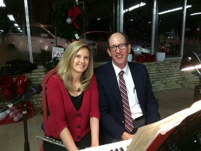 Gallery photo 3 of Dale Arvay --- Professional Piano Entertainer