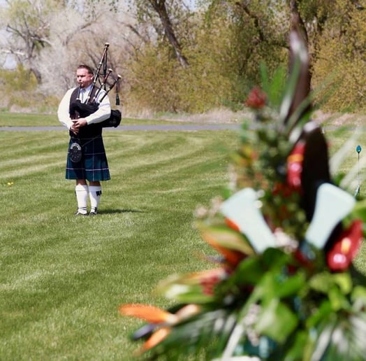 Gallery photo 4 of Dale Hawkins- Bagpiper