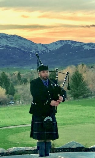 Gallery photo 7 of Dale Hawkins- Bagpiper