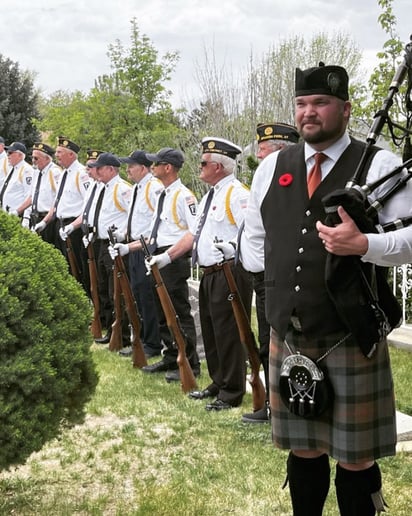 Gallery photo 9 of Dale Hawkins- Bagpiper