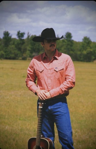 Gallery photo 1 of Dalton Clifton