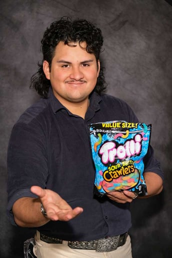 Gallery photo 4 of Damian Magic Show