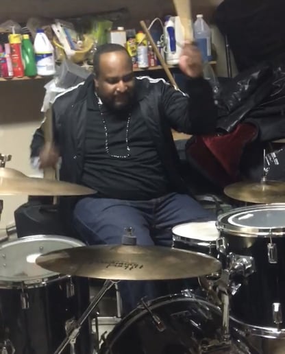 Gallery photo 2 of Damian Osborne (Drummer)