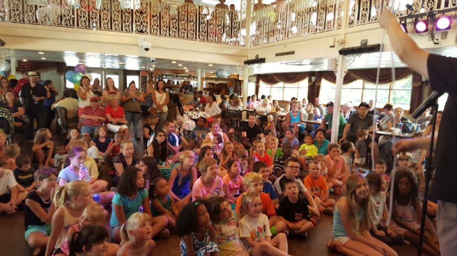 Gallery photo 2 of Dan Kuniak Magic & Illusion