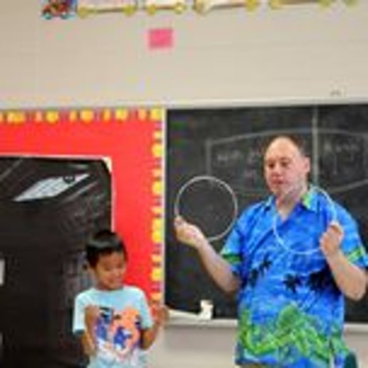 Gallery photo 4 of Dan Magician, Balloonist, Story Teller