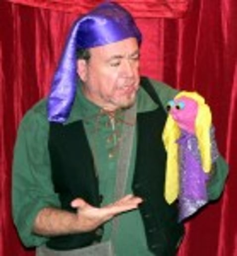 Gallery photo 10 of Dan Ray Comedy Magician