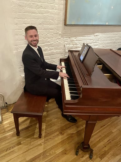 Gallery photo 6 of Dan the Piano Man