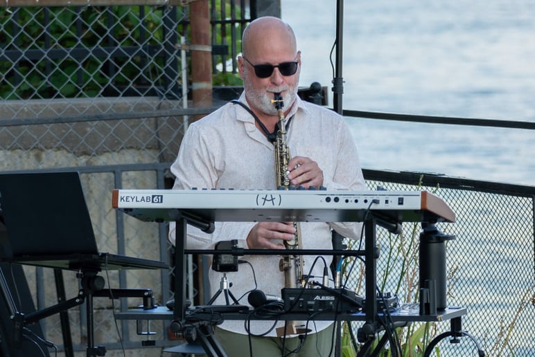 Gallery photo 4 of Dan White