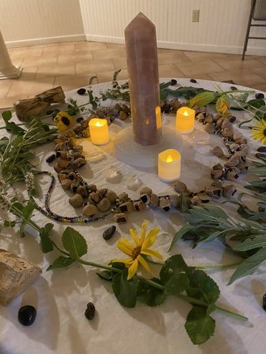 Gallery photo 8 of Hope Hughes - Intuitive Entertainer, Healer & Speaker