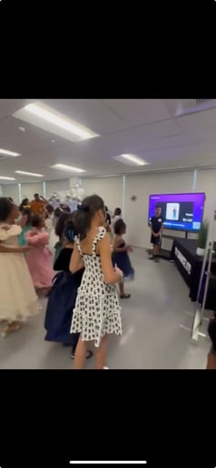 Gallery photo 1 of Dance It! Gif Party Dance Game