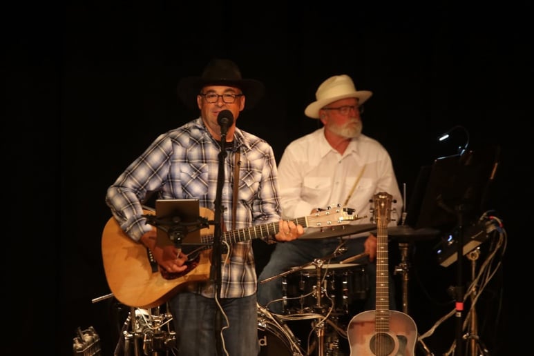 Gallery photo 4 of The Dustin West Band