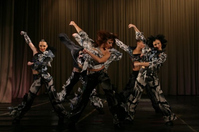 Gallery photo 9 of Dance with Love