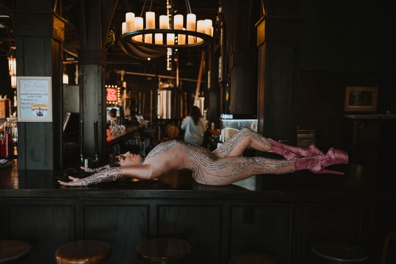 Gallery photo 8 of Dancer/pole/chair/heels/hammock