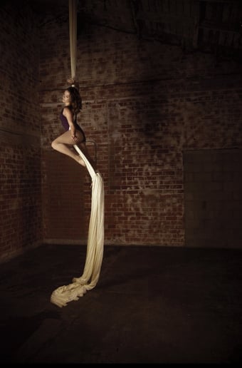 Gallery photo 6 of Colleen Sands -Aerialist