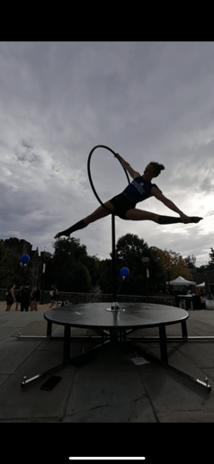Gallery photo 5 of Colleen Sands -Aerialist