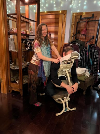Gallery photo 6 of Dancing Hippie Chick Event Chair Massage