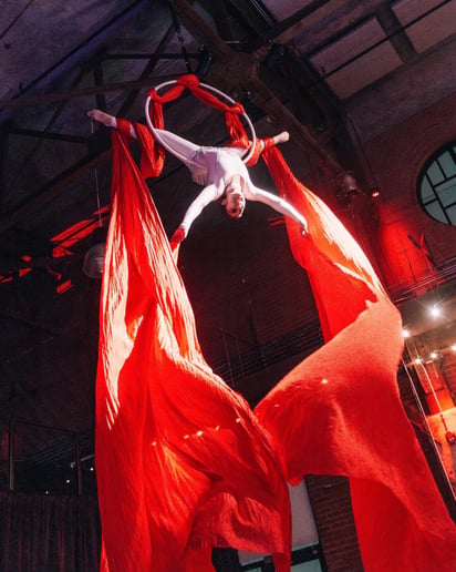 Gallery photo 8 of Dancing in Circles