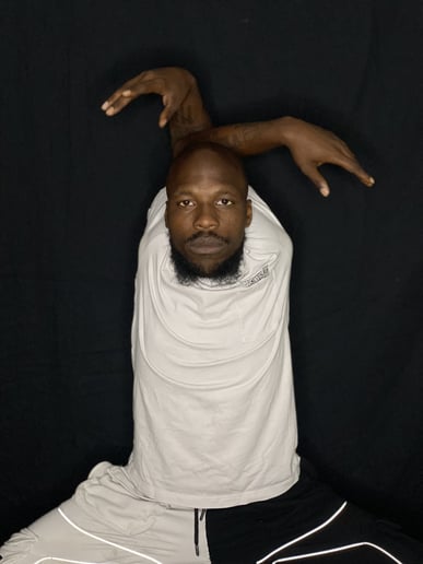 Gallery photo 9 of Dancing Magic Acrobatics Contortion Team