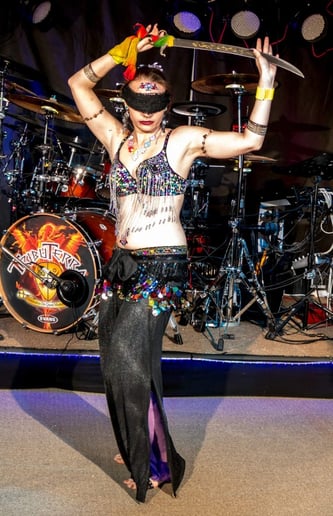 Gallery photo 3 of Dancing Munkee