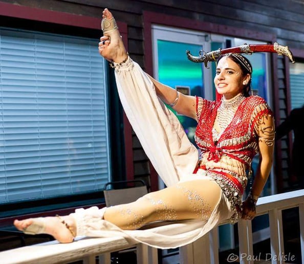Gallery photo 6 of Dancing Munkee