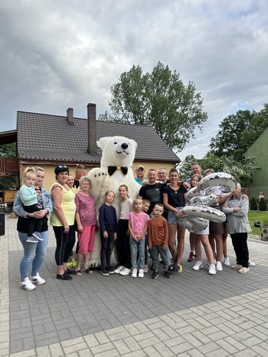 Gallery photo 2 of Dancing Polar Bear